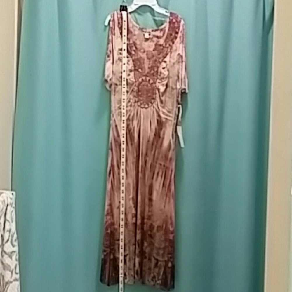 Dress - Picture 4 of 4